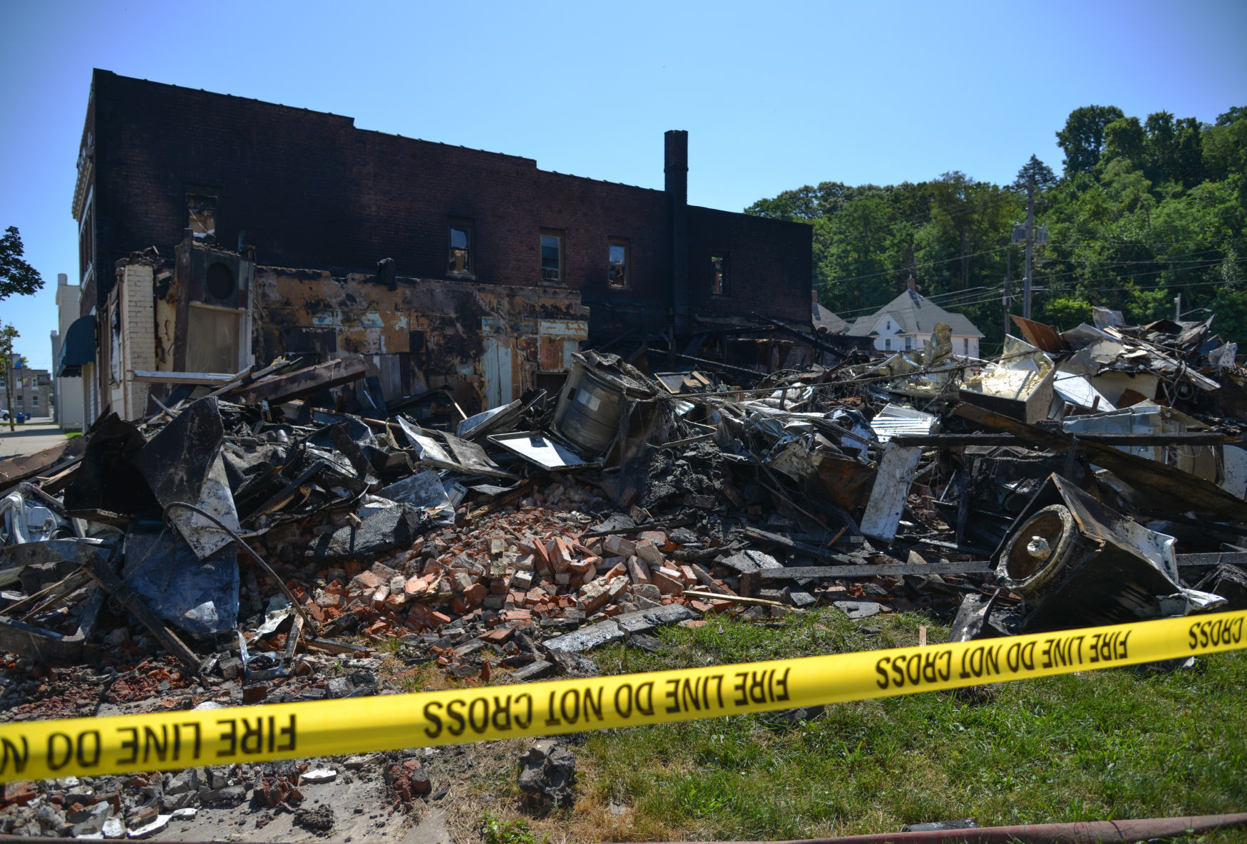 080319-mda-nws-firefollow-01.jpg